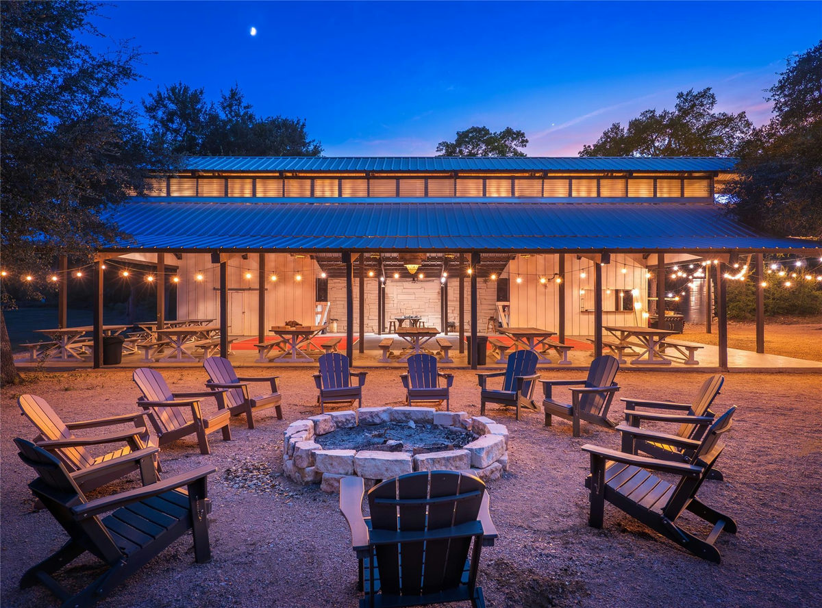 12665 Silver Creek Rd — exterior
