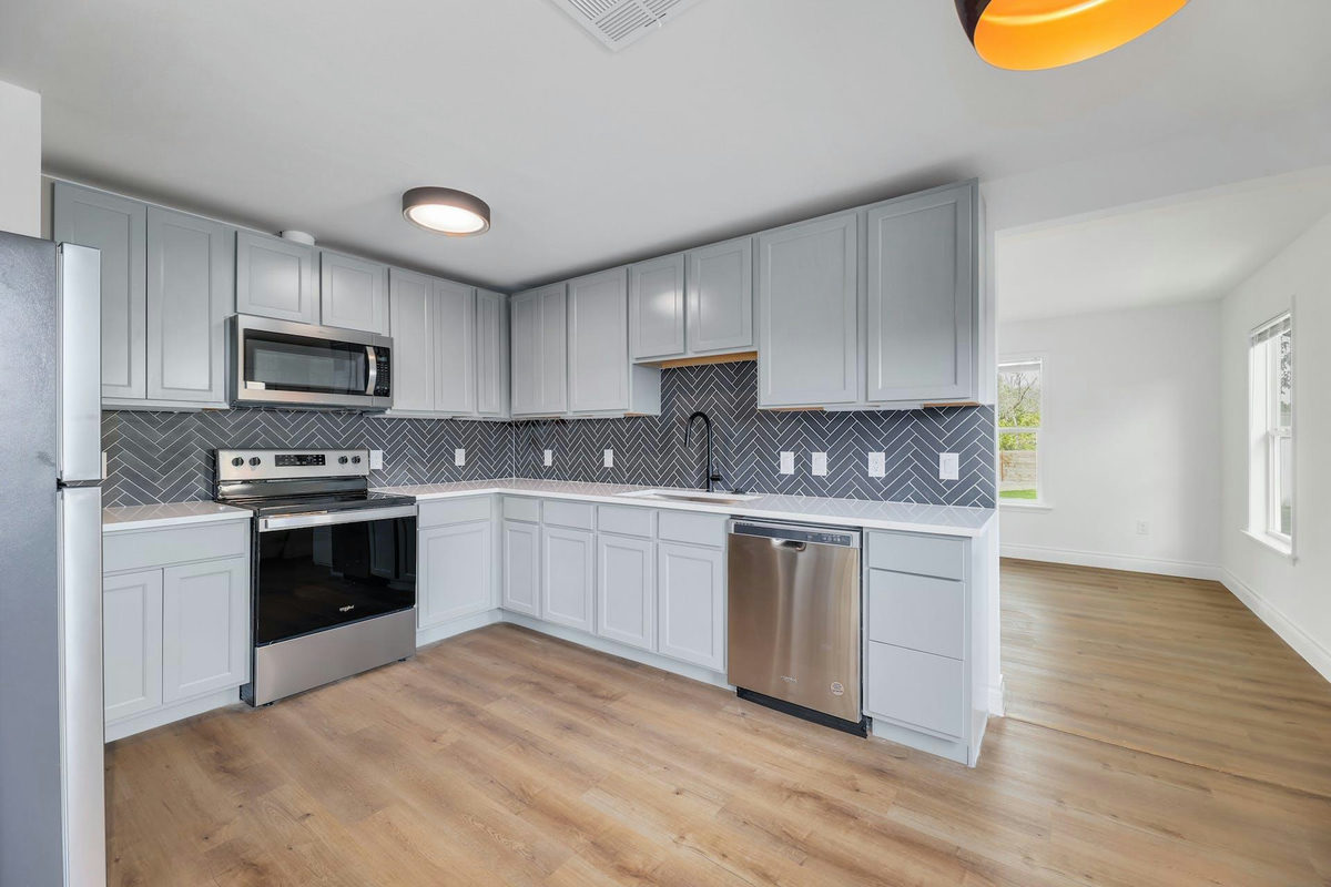 306 W Stassney Ln #1&2 — photo 5