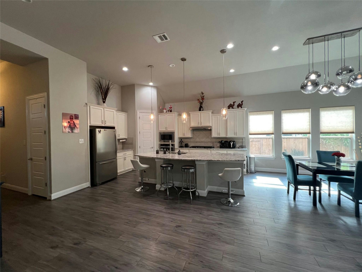 1709 Hollowback Dr — photo 3