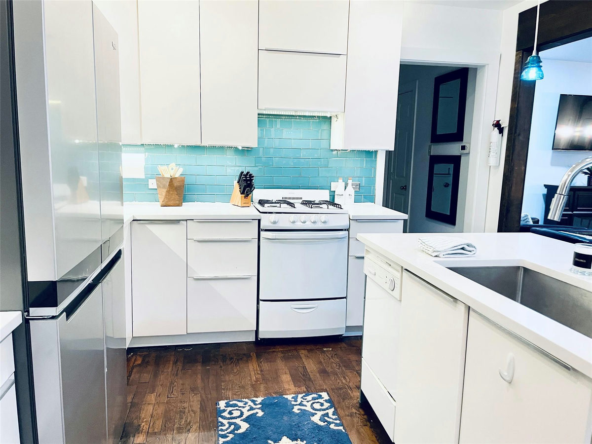 401 W Live Oak St — photo 3
