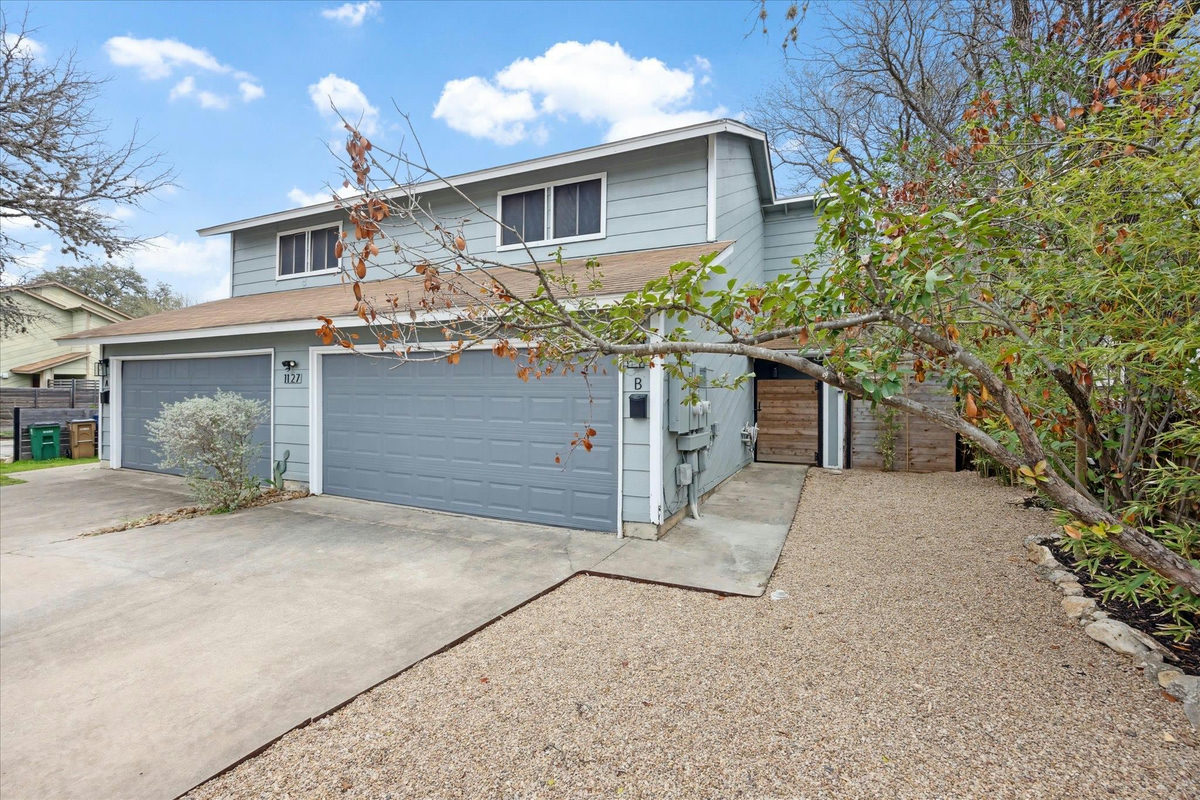1127 Hollow Creek Dr #A and B — photo 2