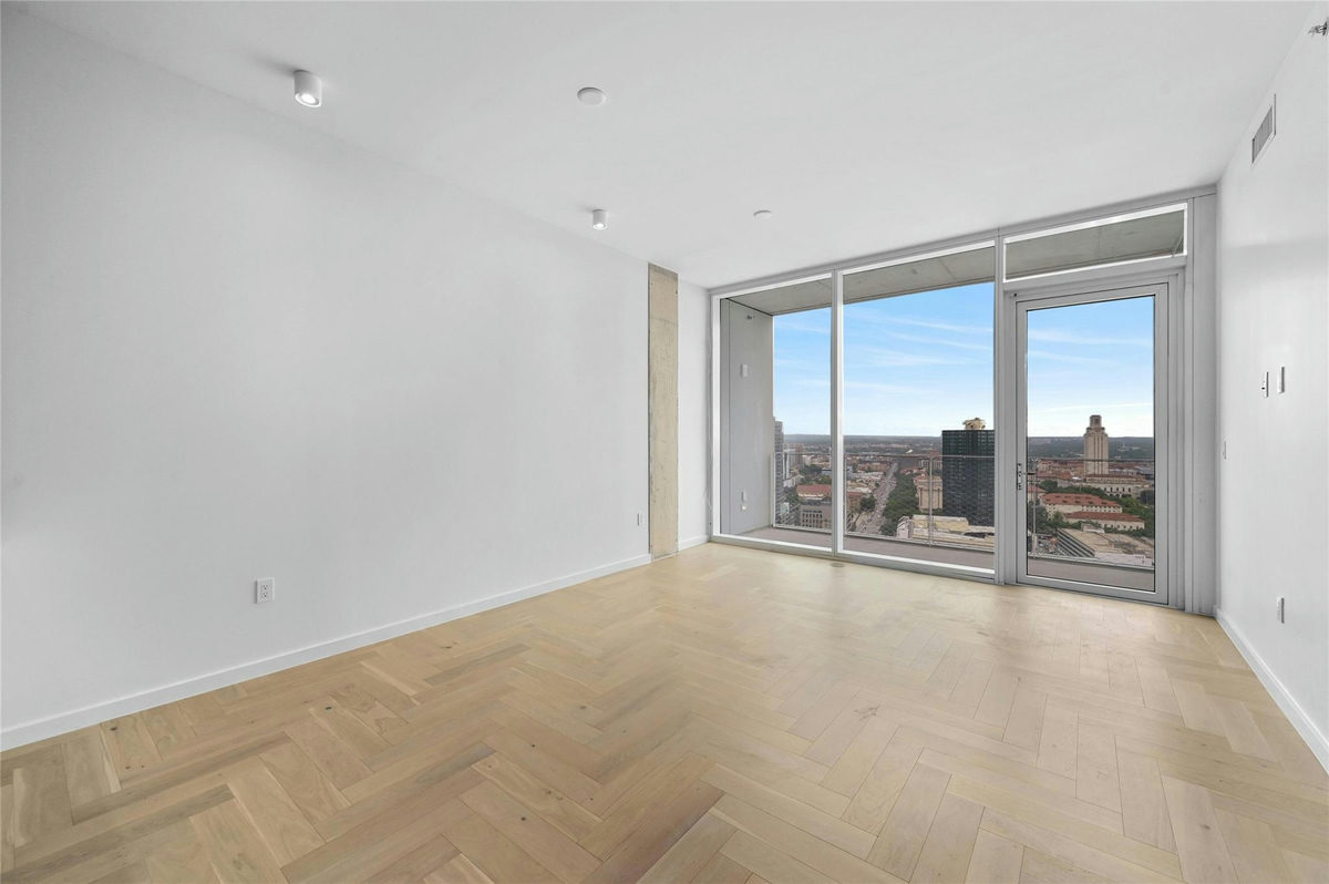 313 W 17th St #2402 — photo 4