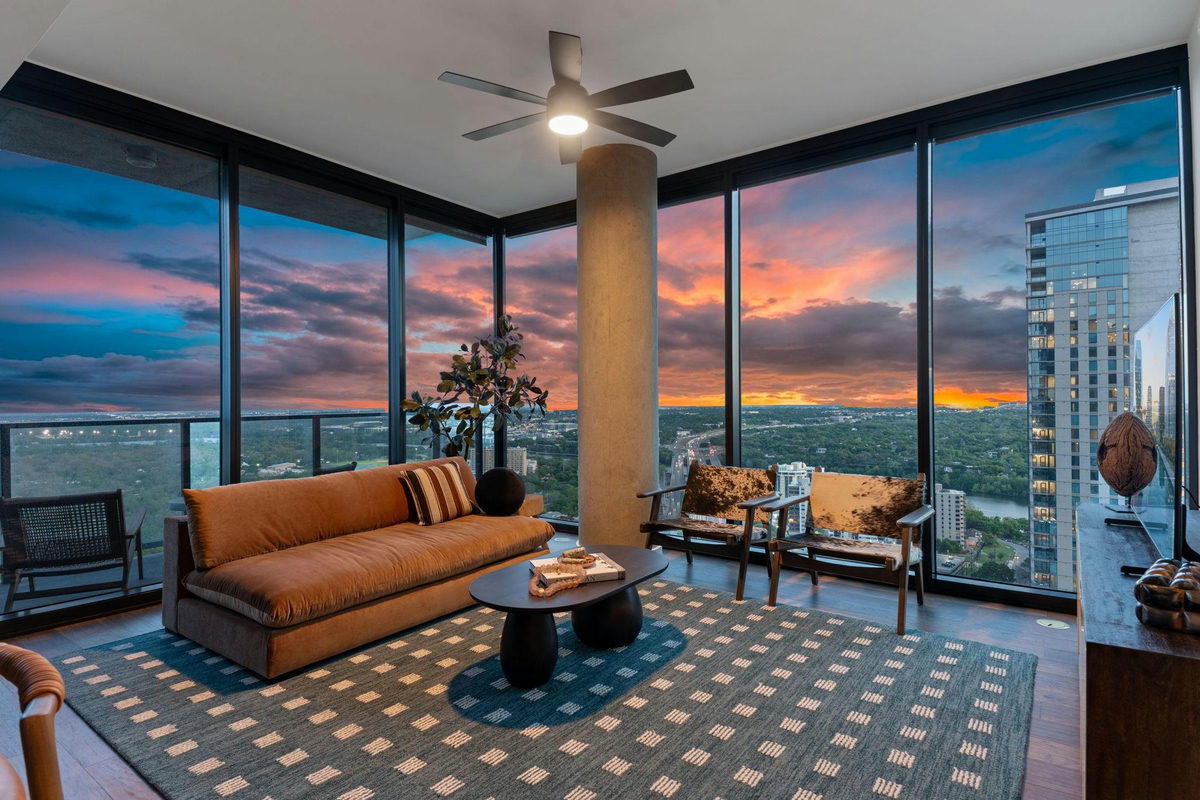 84 East Ave #1506 — exterior