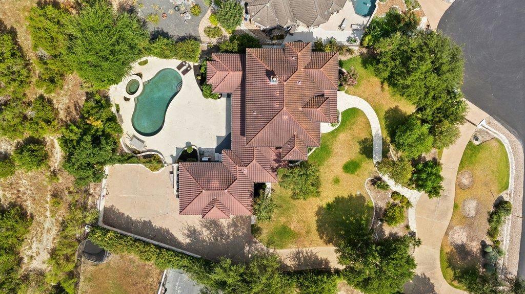 34 AUTUMN OAKS Dr — photo 2