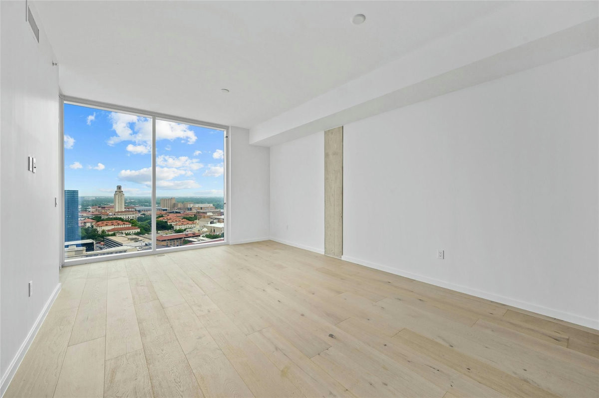313 W 17th St #2103 — photo 4