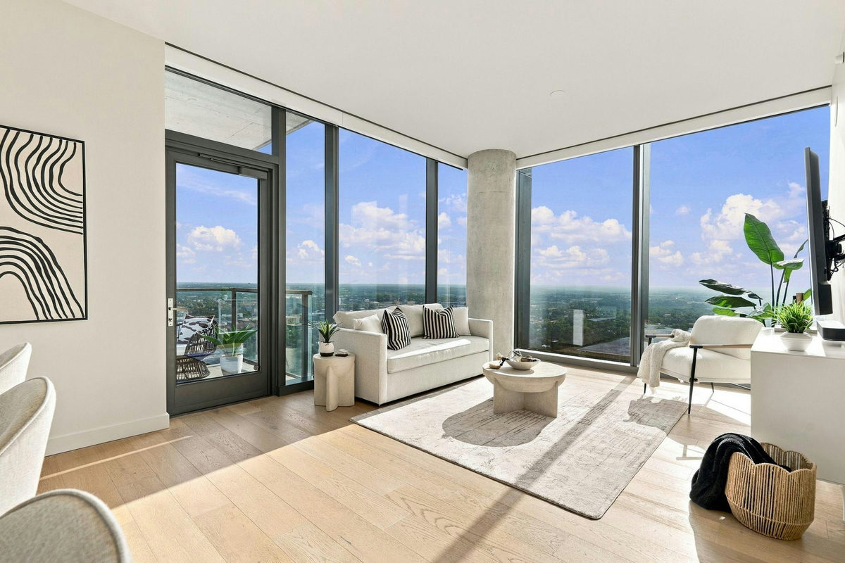 44 East Ave #3604 — exterior