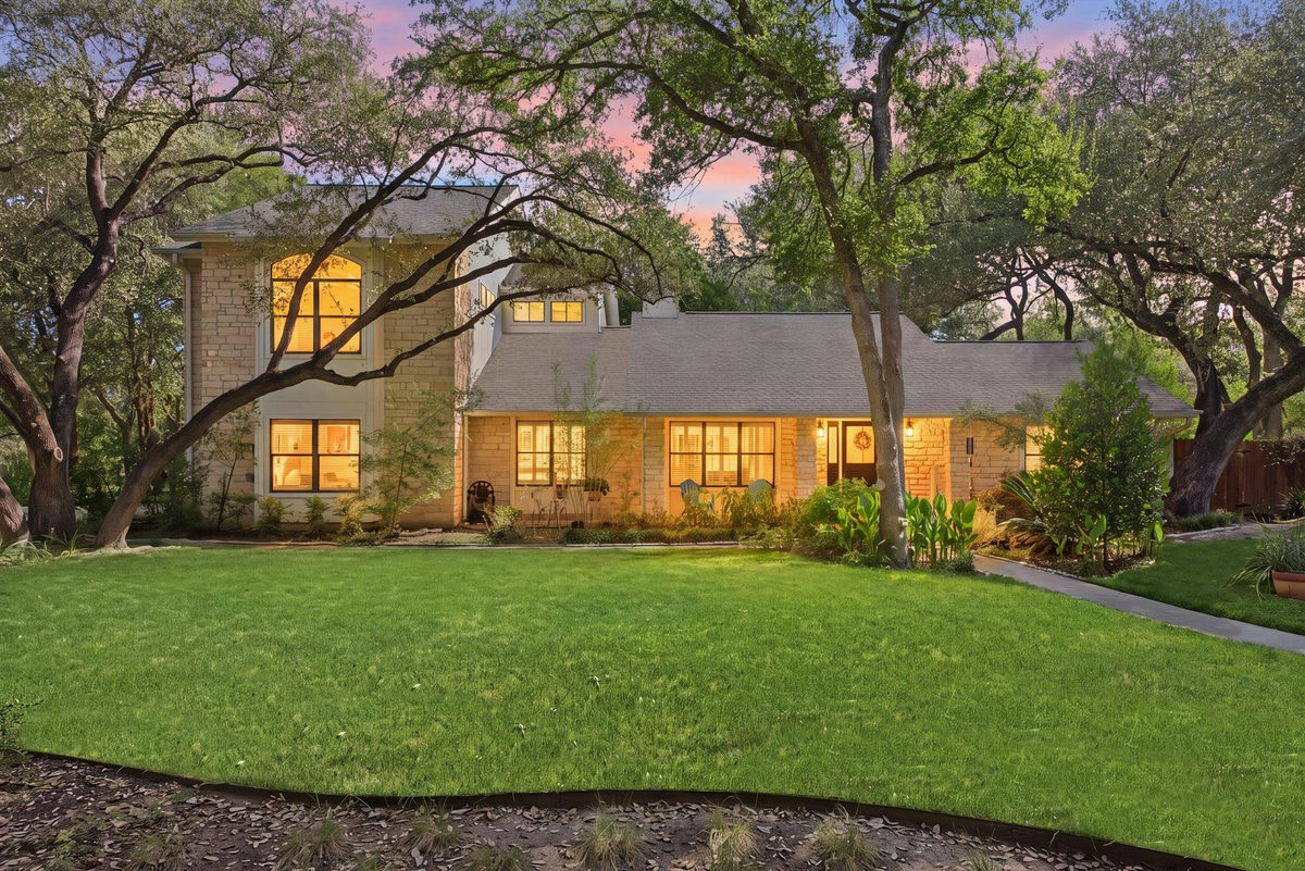 6604 Liveoak Dr — exterior