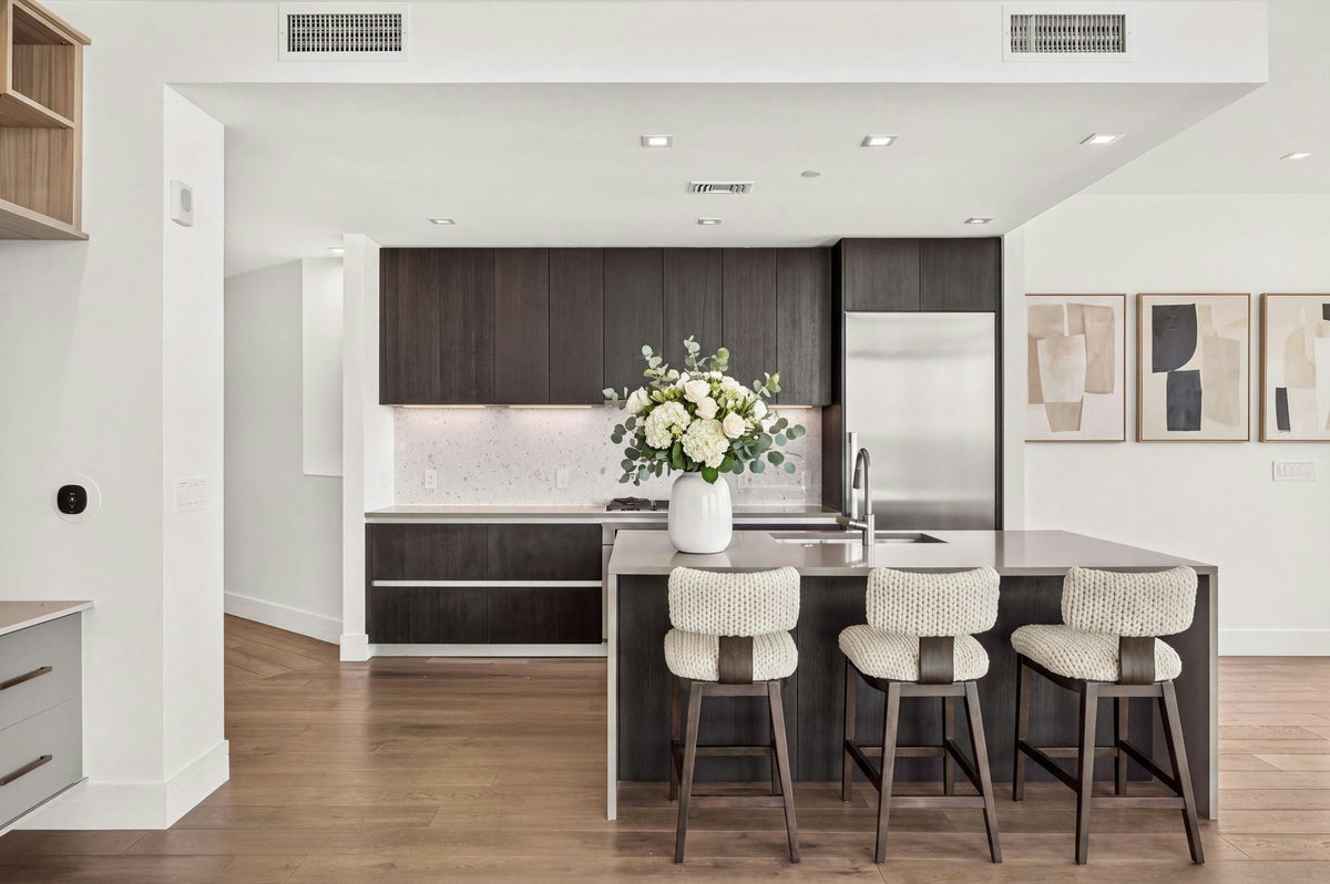 501 West Ave #1504 — photo 3