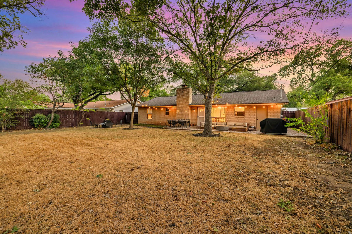 3202 Yellowpine Ter — exterior