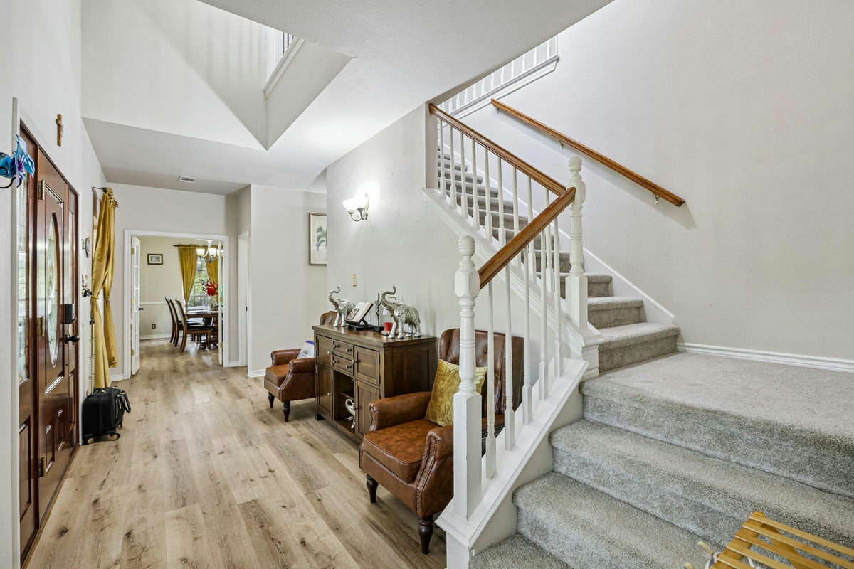 137 Trinity St — photo 4