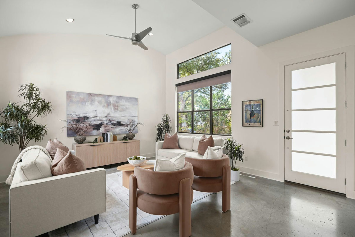 1012 Harwood Pl #A — photo 2