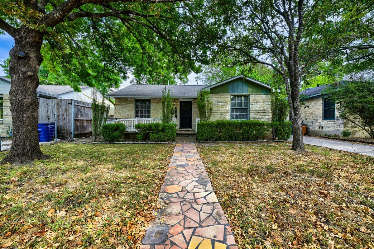 2207 Euclid Ave — exterior