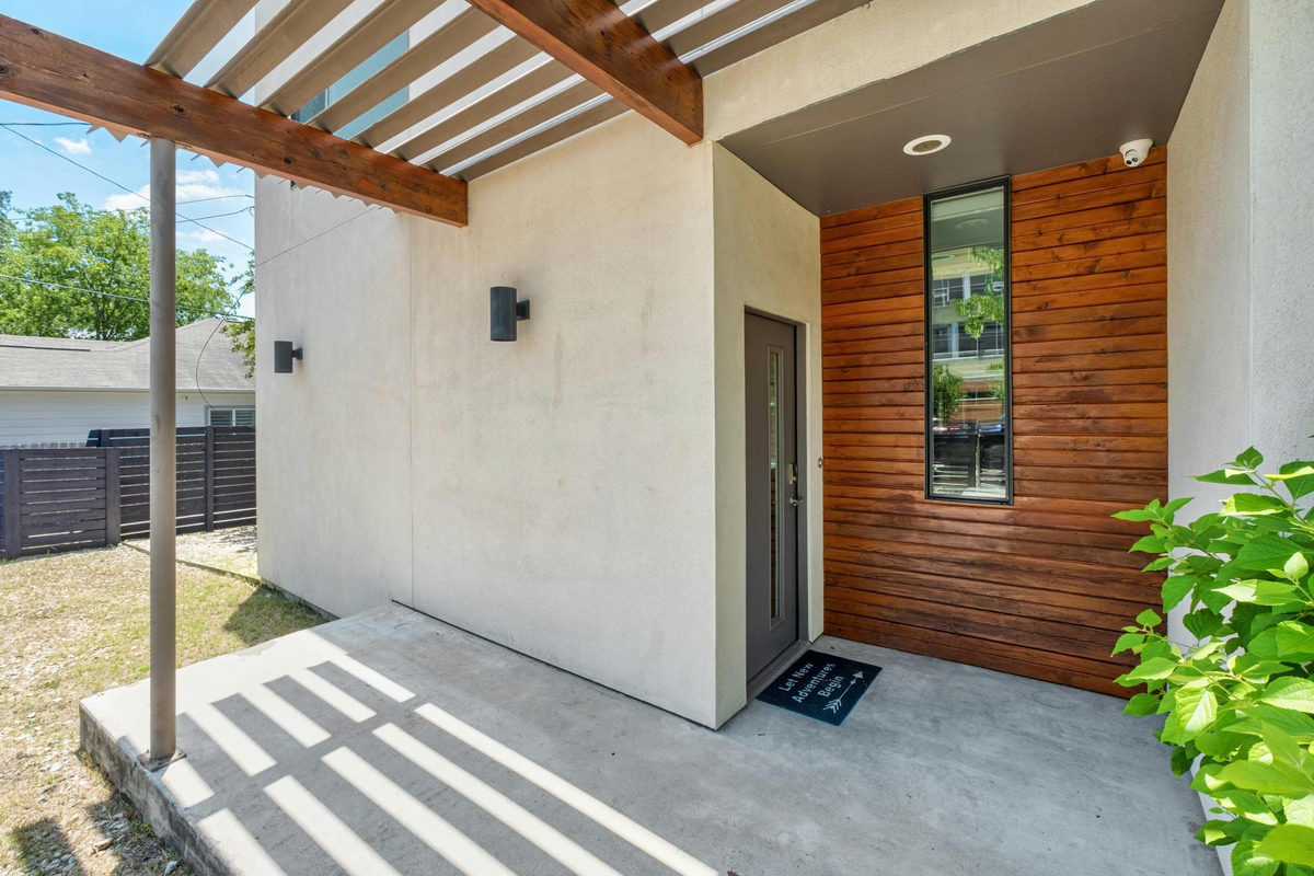 1606 Salina St — photo 3