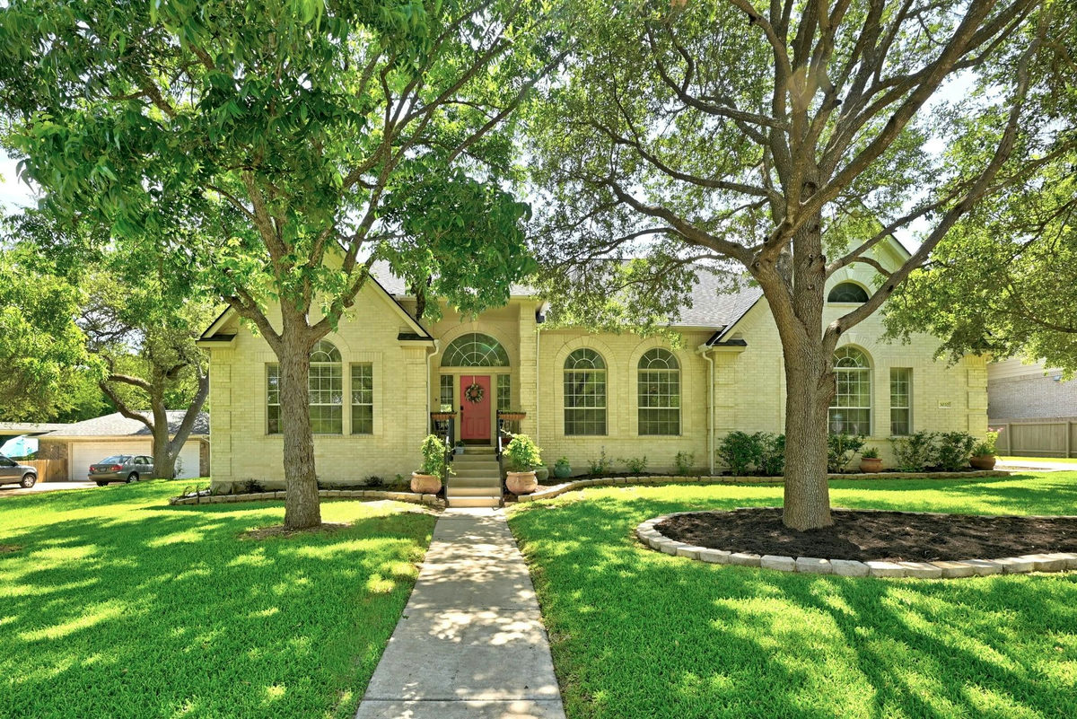 3032 Indigo Trail — exterior