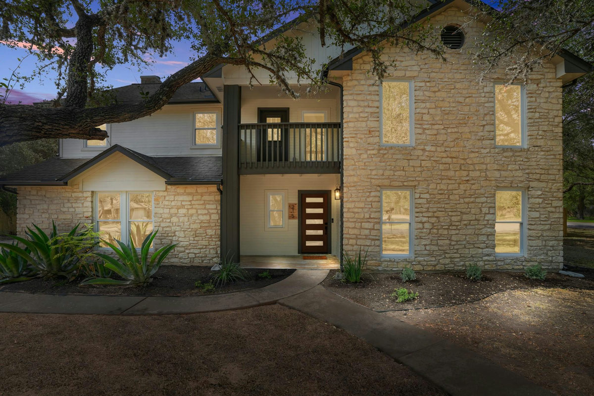 215 Dewberry Cv — photo 3