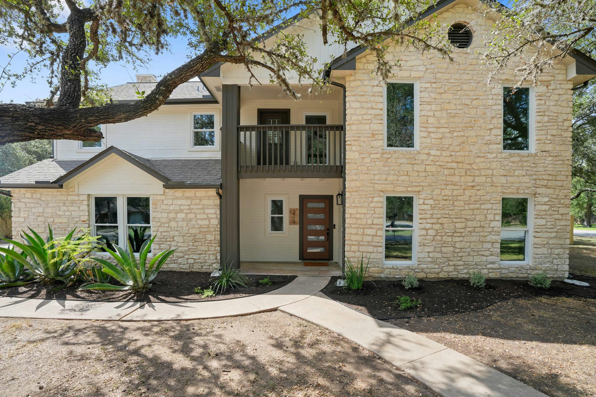 215 Dewberry Cv — exterior