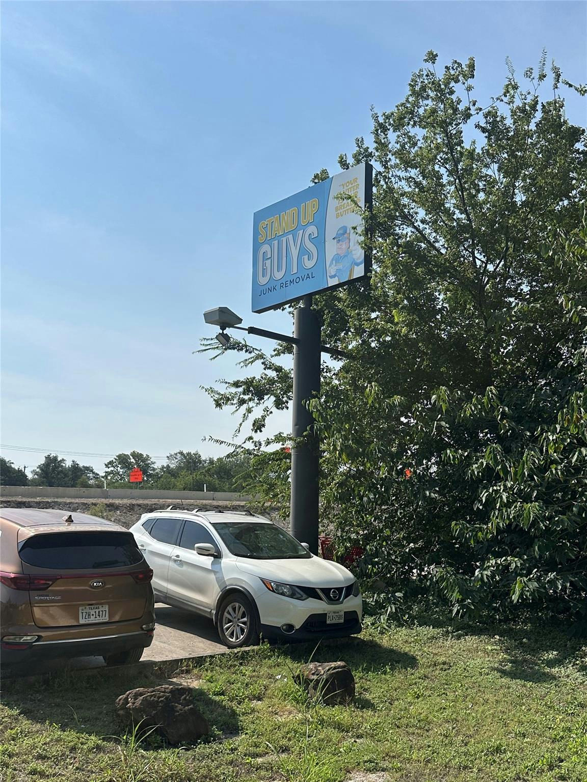 11802 N IH 35 Hwy — photo 3