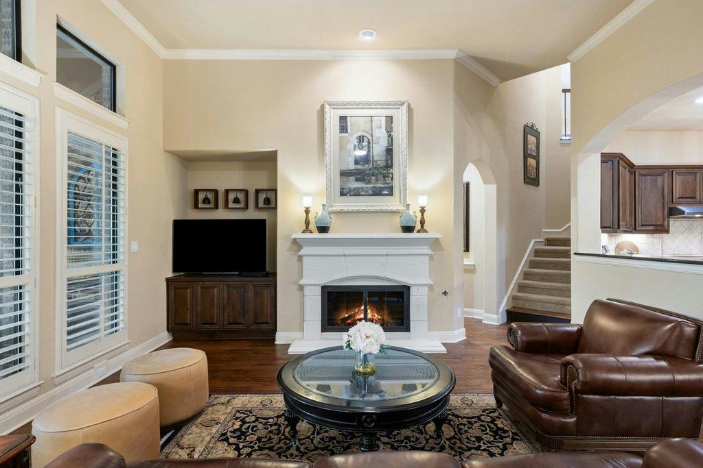 3806 Avery Woods Ln — photo 2