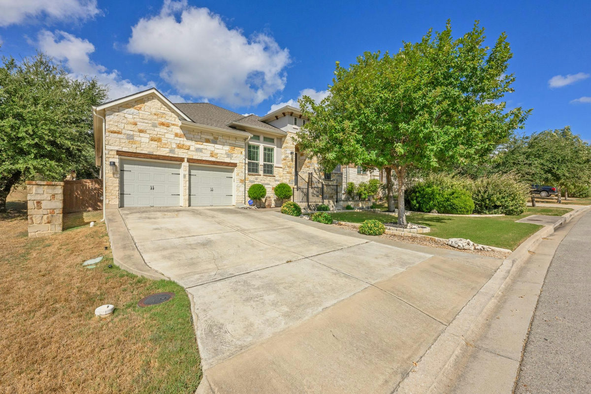 865 Catalina Ln — photo 2