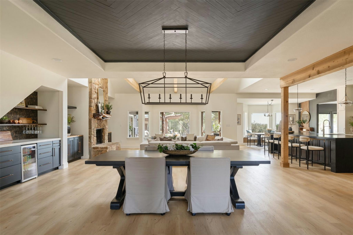 220 Fawn Meadow Dr — photo 5