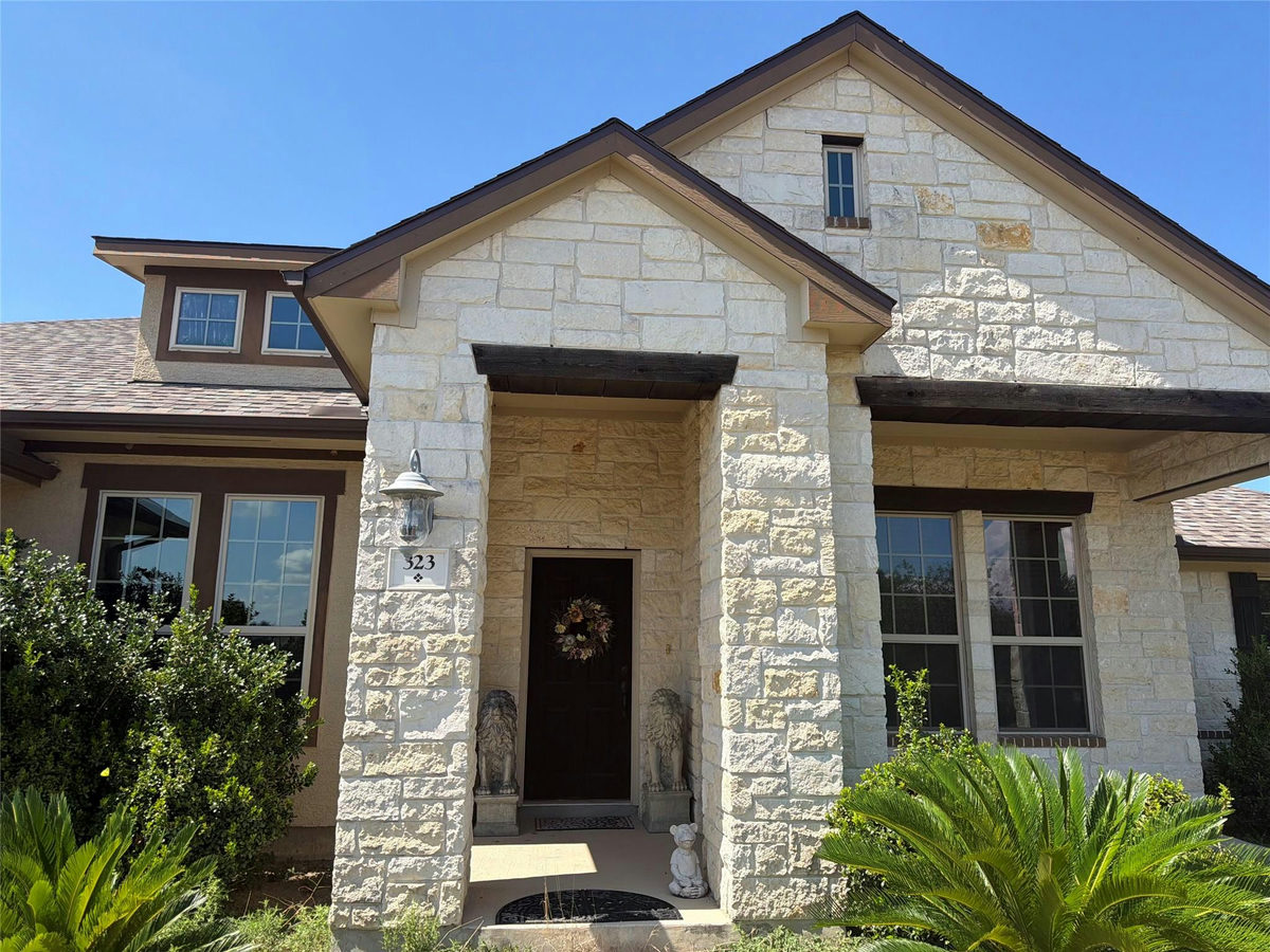 323 Mill Run — exterior