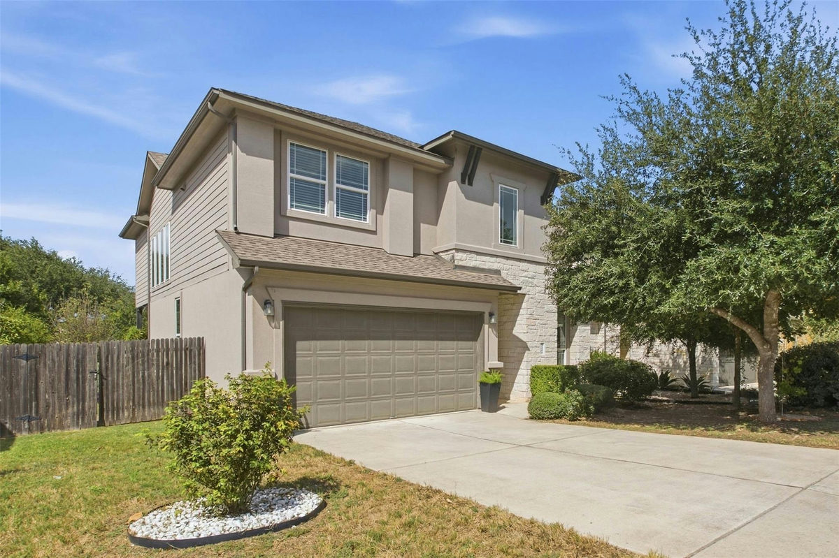 5208 Mandevilla Dr — photo 2