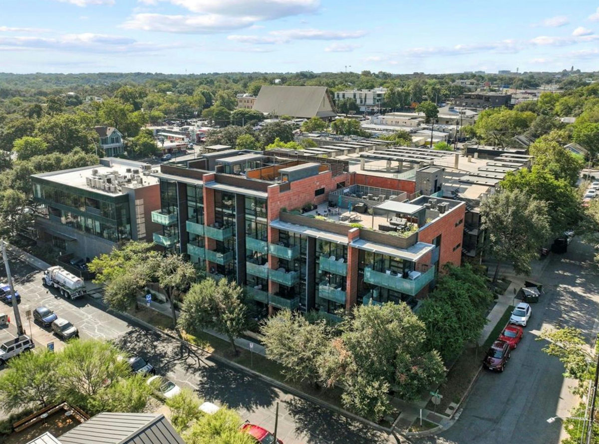 1401 Eva St #206 — exterior