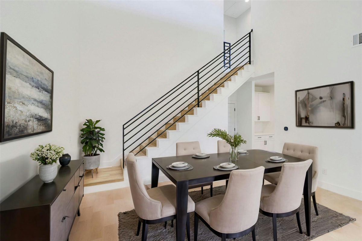 200 W Goforth Rd — photo 3