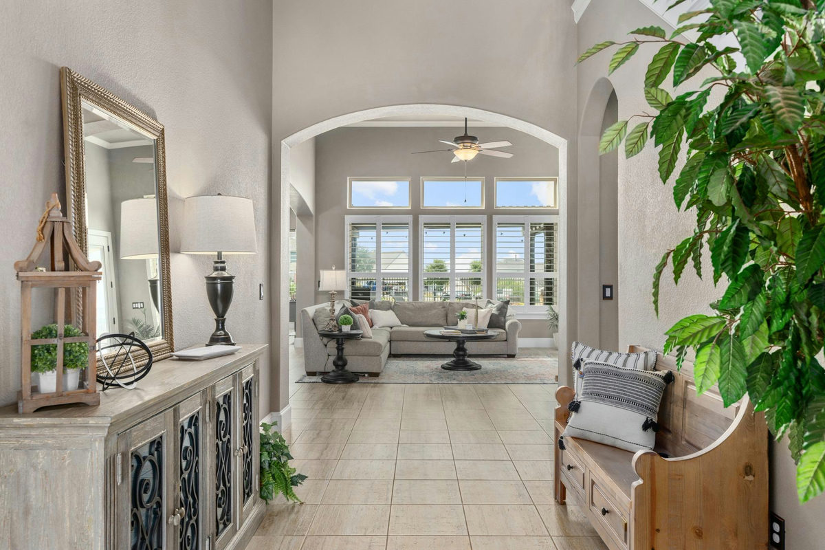 2220 Quarry Loop — photo 3
