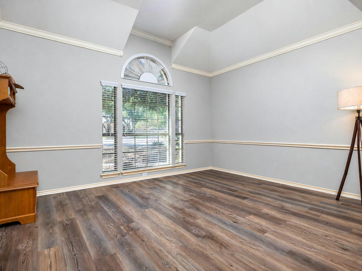 5210 Crooked Oak Cv — photo 3