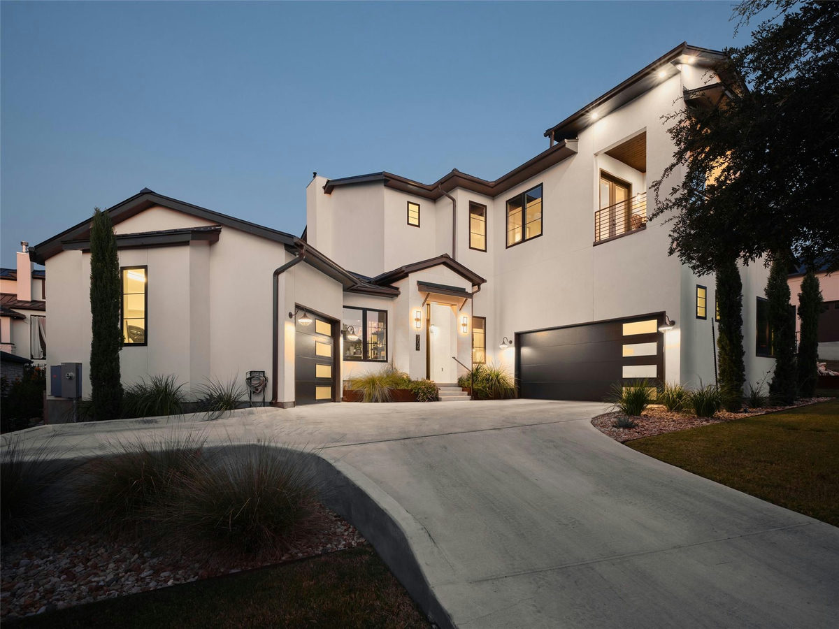 706 Crestone Stream Dr — exterior