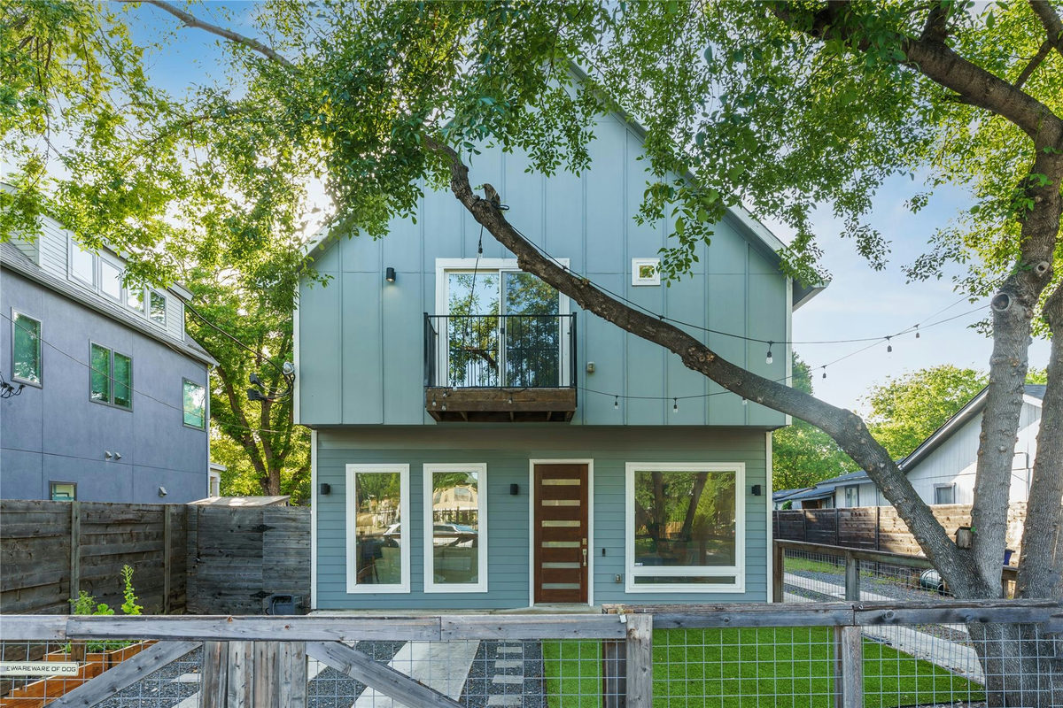 906 Linden St #A — exterior
