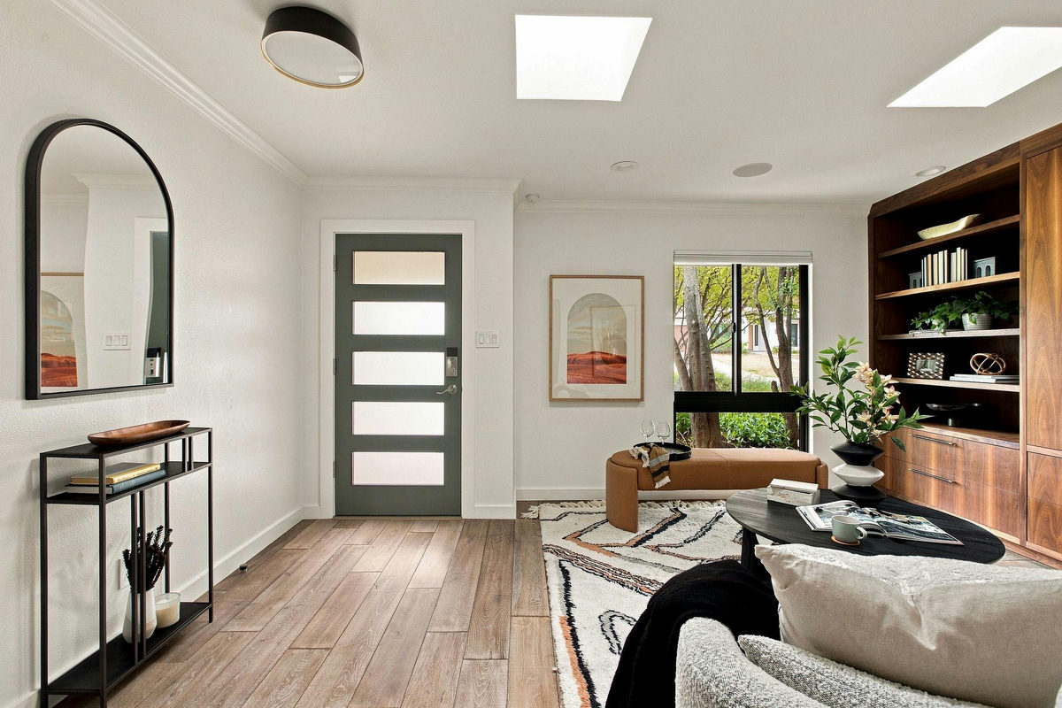 1806 Barton Pkwy — photo 3