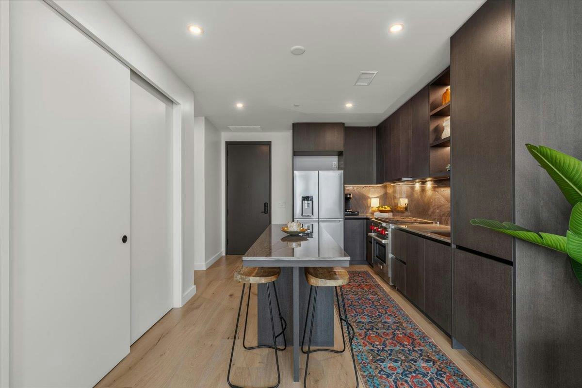 610 Davis St #1909 — photo 4