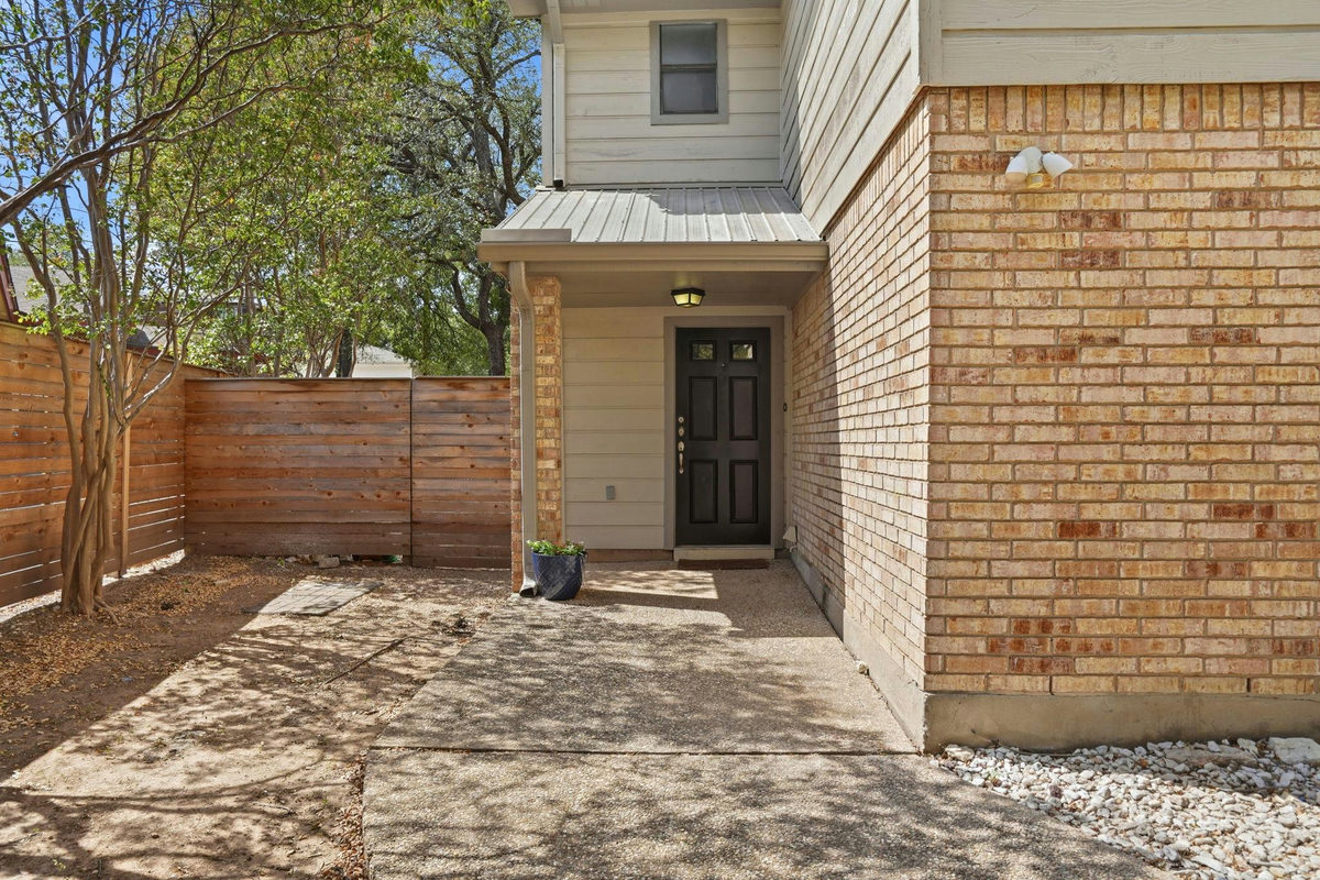 8604 Willowick Dr — photo 4