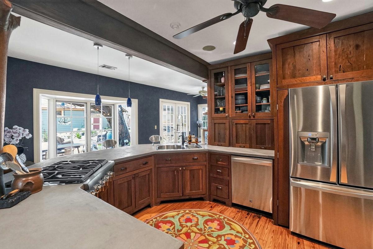 221 Park Ln — photo 4