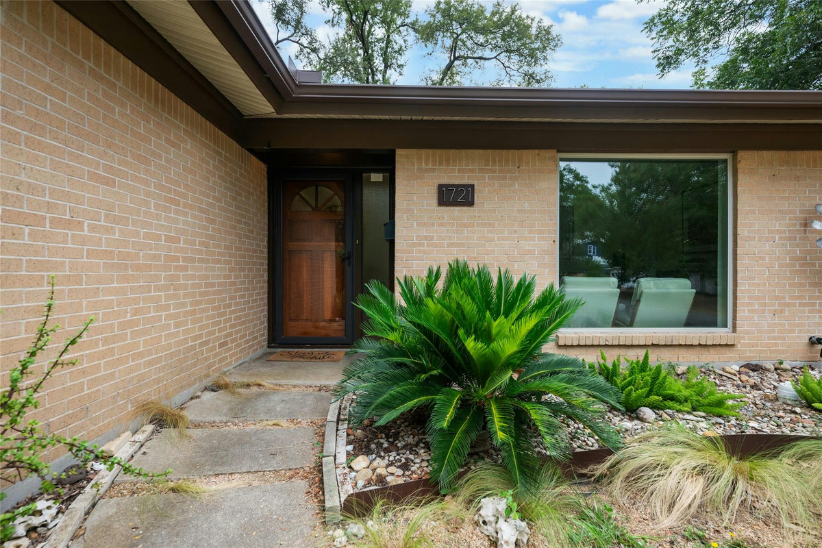 1721 Deerfield Dr — photo 3