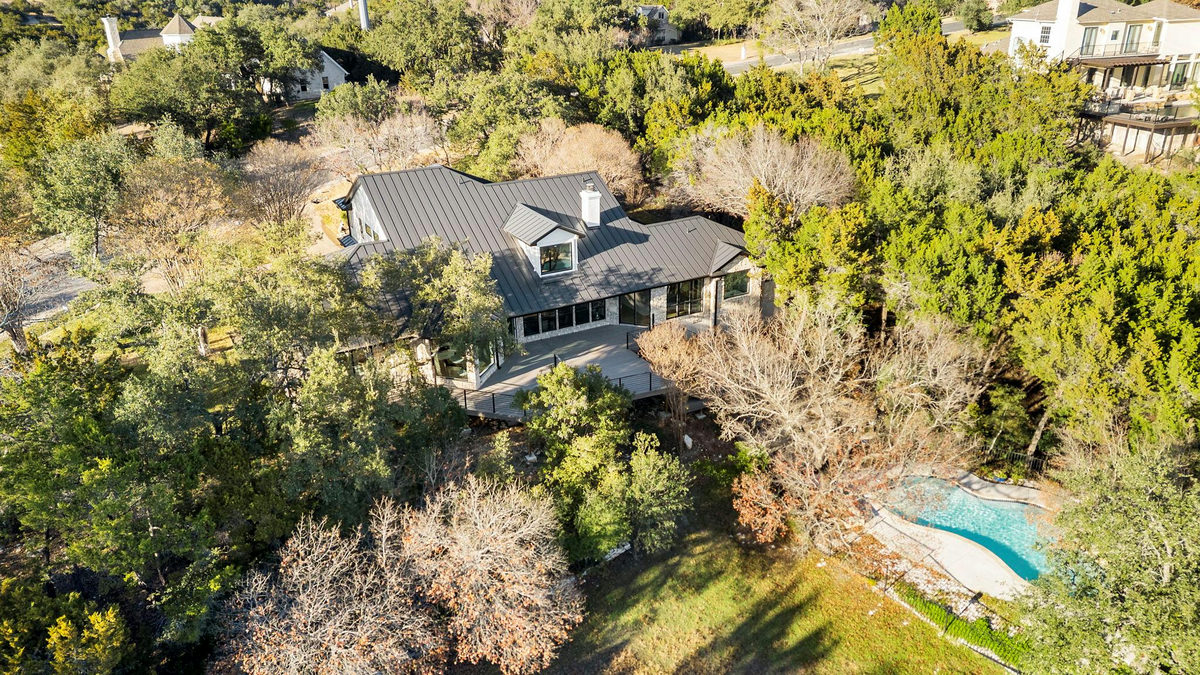 701 Furlong Dr — exterior