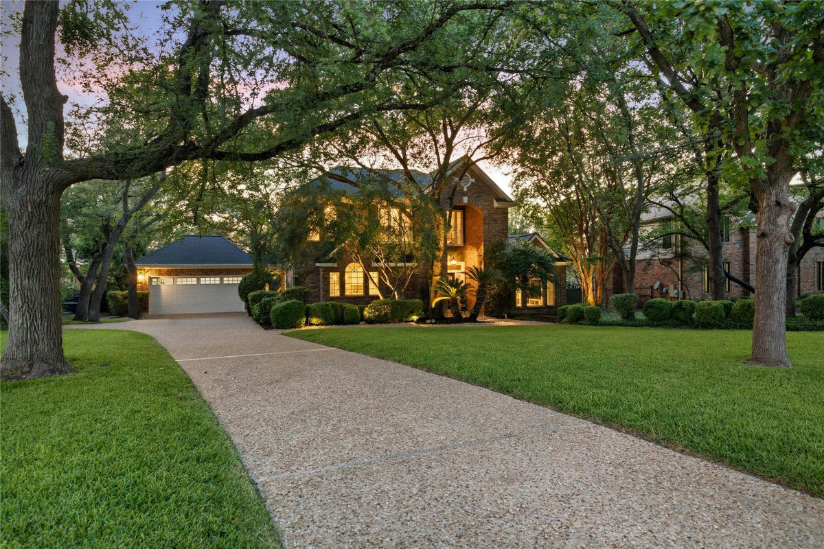 10038 Circleview Dr — exterior
