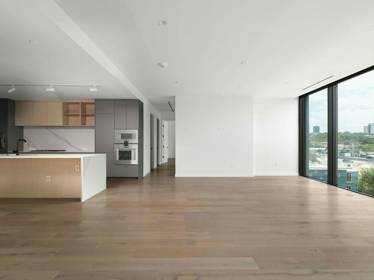 1006 Baylor St #303 — photo 5