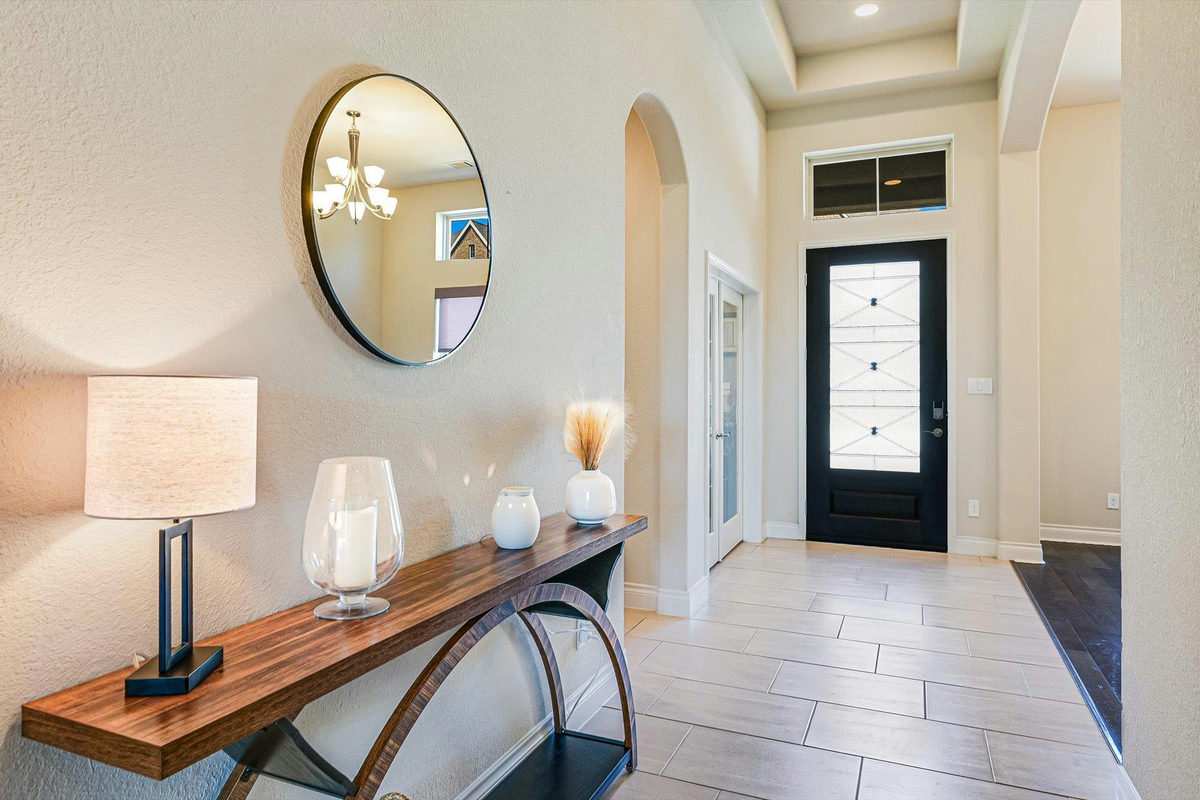 6005 Hewetson Dr — photo 2