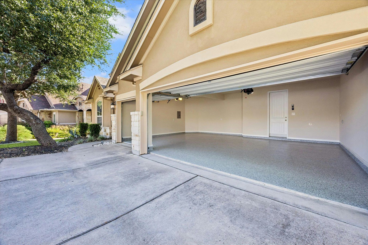 3302 Mossy Grove Ct — photo 2