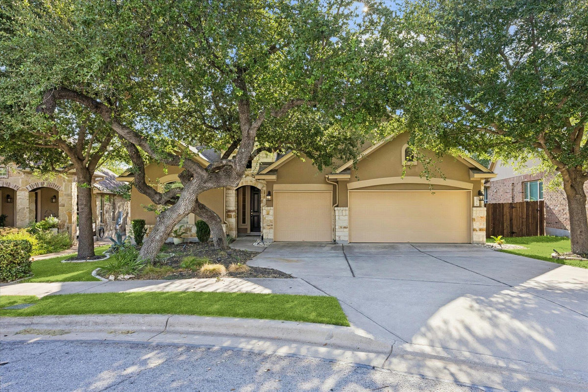 3302 Mossy Grove Ct — exterior