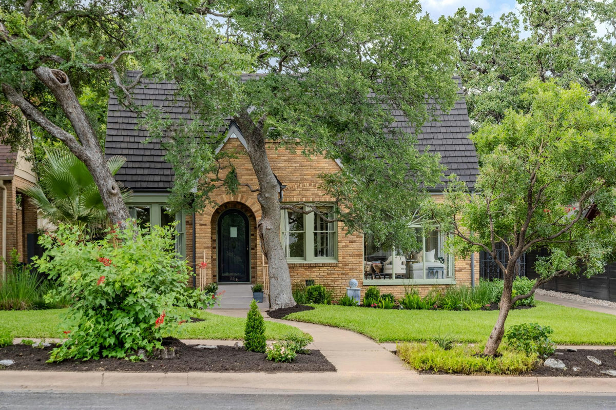 106 Laurel Ln — exterior