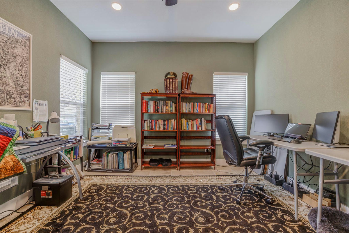 7917 Forest View Dr — photo 5