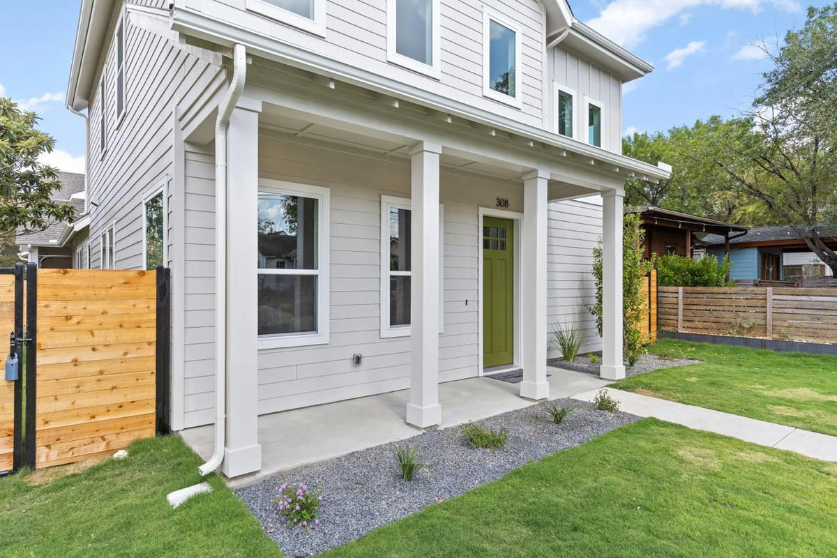 308 Ben Howell Dr — photo 2