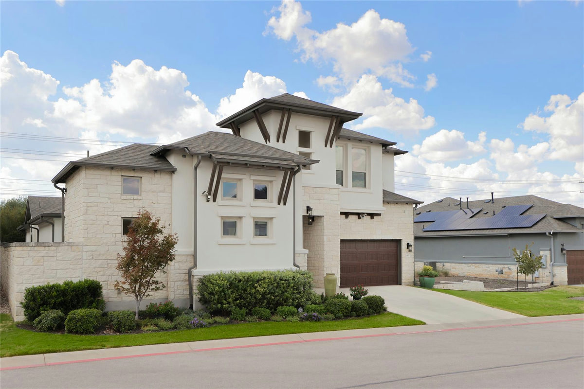 952 Indian Hawthorne Dr — photo 2