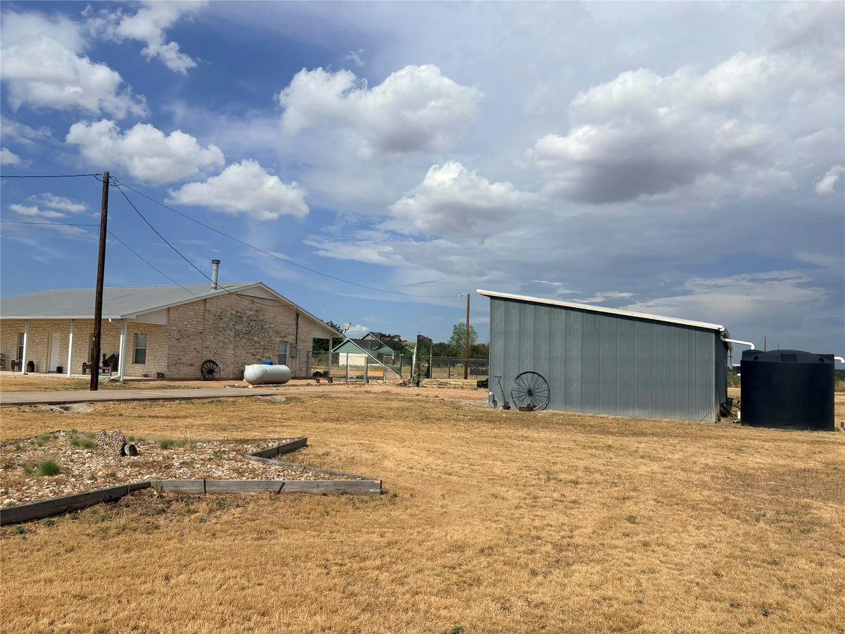 725 County Road 124 — photo 4