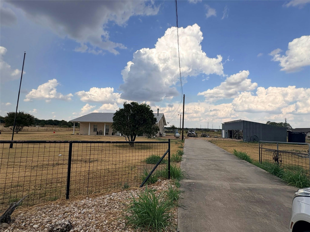 725 County Road 124 — photo 3