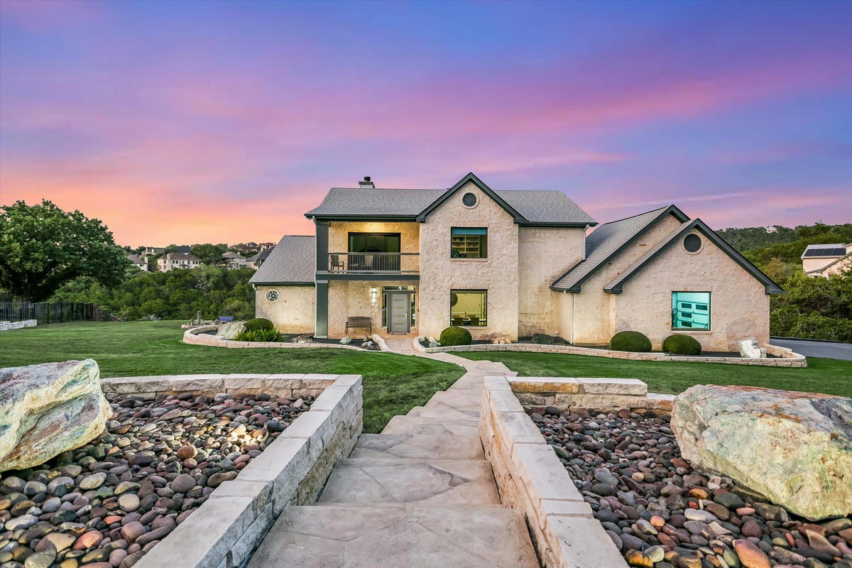 3310 Far View Dr — exterior